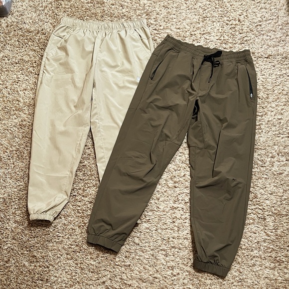 American Eagle & Nike 2 Men’s Jogger Pants Medium Activewear Athletic Sporty - Picture 1 of 12